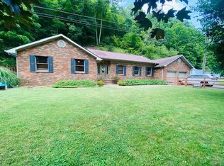 910 Fedscreek Rd, Fedscreek, KY 41524
