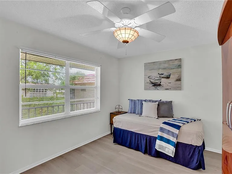 17 Vista Palm Ln #201 — Photo 11