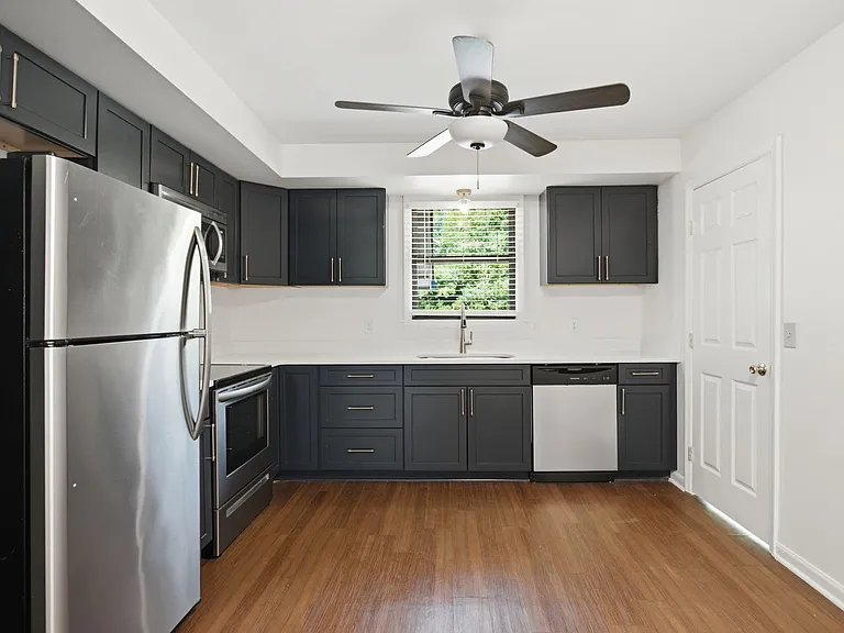 316 Lorna Dr — Photo 15