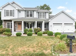 1 Timber Ln, Exeter, RI 02822
