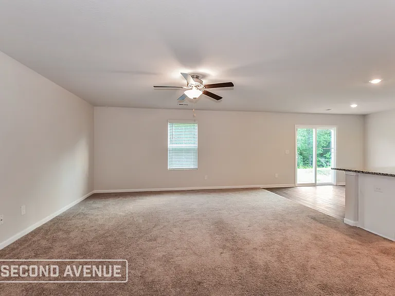 332 Sundew Rd — Photo 3