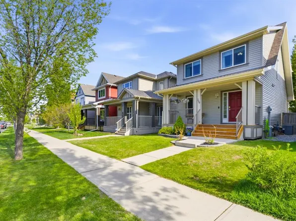 394 N Copperpond Blvd SE, Calgary, AB T2Z 0Z7
