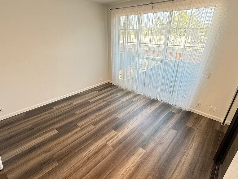1026 N Croft Ave #103 — Photo 10