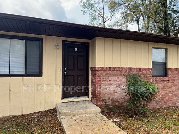 2nd image of 3650 NE 41st St Unit A