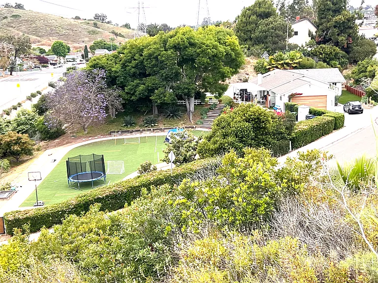 4900 Park Dr — Photo 1