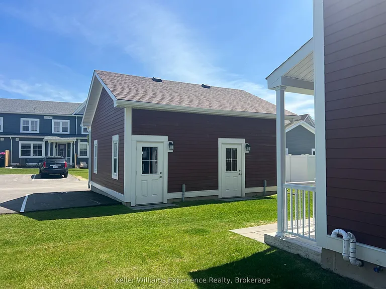 24 Danielle Cres — Photo 21