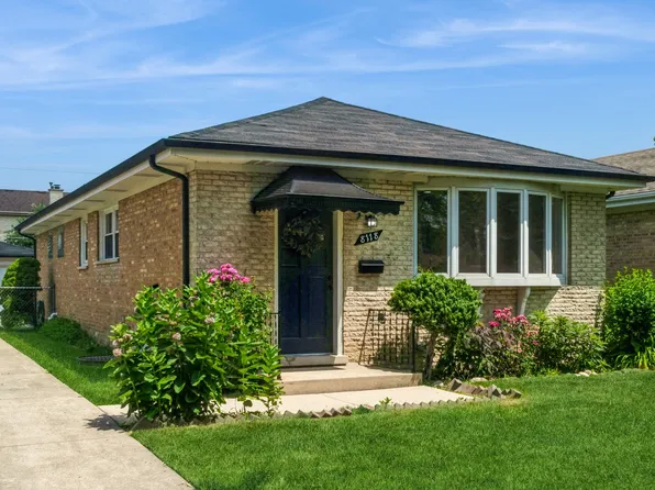 8118 W Elizabeth Ave, Niles, IL 60714