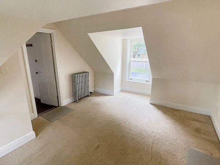 6 Maple St — Photo 13