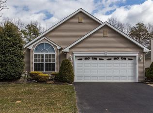 51 Skyline Dr, Lakewood, NJ 08701