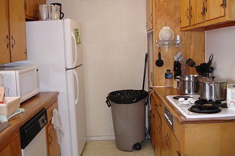 QUAINT KITCHEN