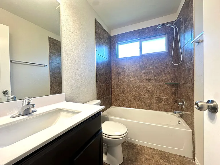 325 Ammonite Ln — Photo 15
