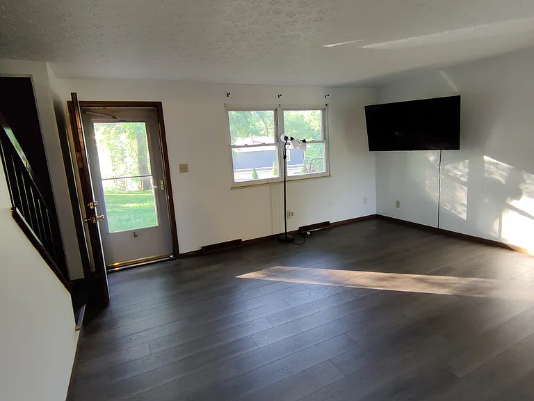 13226 Mogadore Ave NW — Photo 17