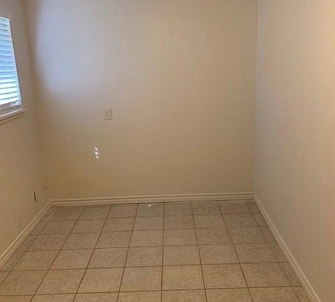 3rd image of 3315 W Dengar Ave