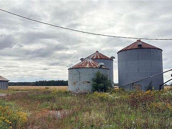 4th image of 266 Haldimand Rd #9