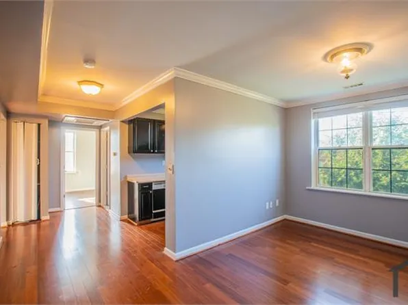 4508 B St SE APT 10, Washington, DC 20019