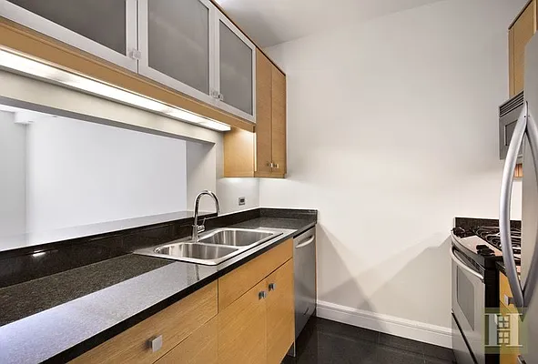 Sold by Halstead Real Estate | media 4
