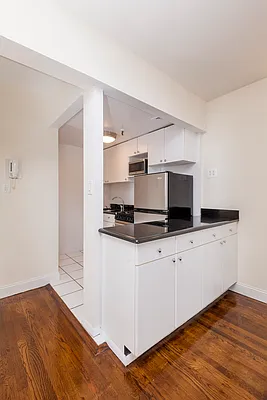 Rented by Mirador Real Estate | media 3