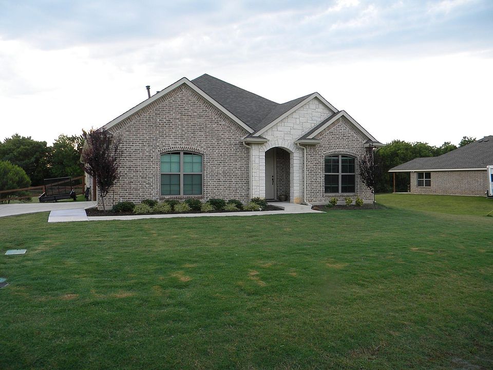 1st image of 621 Charyl Lynn Dr