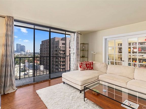 2nd image of 10535 Wilshire Blvd APT 1402