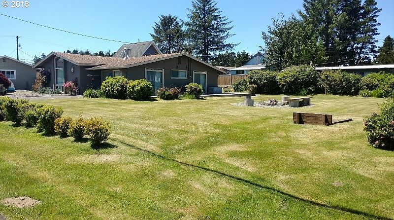 1st image of 1607 California Ave S