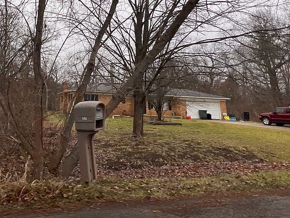 4th image of 951 Blue Heron Dr