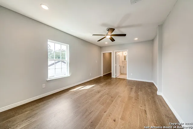 811 W Kings Hwy — Photo 28