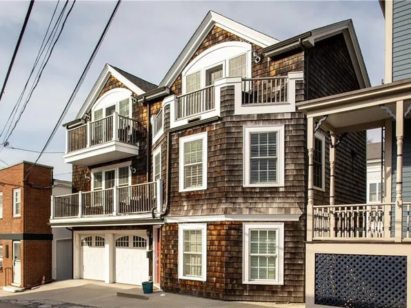 4 Barney St S, Newport, RI