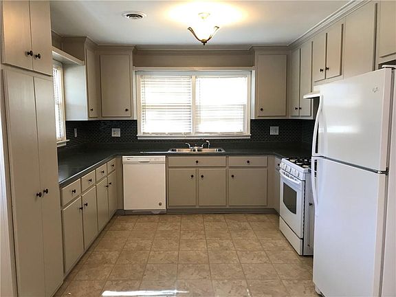 5th image of 6718 E Cherokee Dr