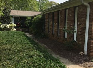 101 Choctaw Dr, Lexington, NC 27295