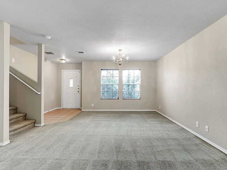 210 Birchwood Bay — Photo 2