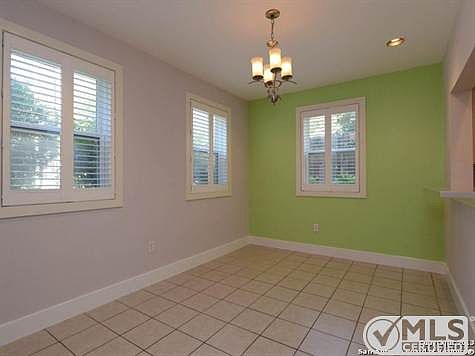 5th image of 400 E Guenther St Unit 1101