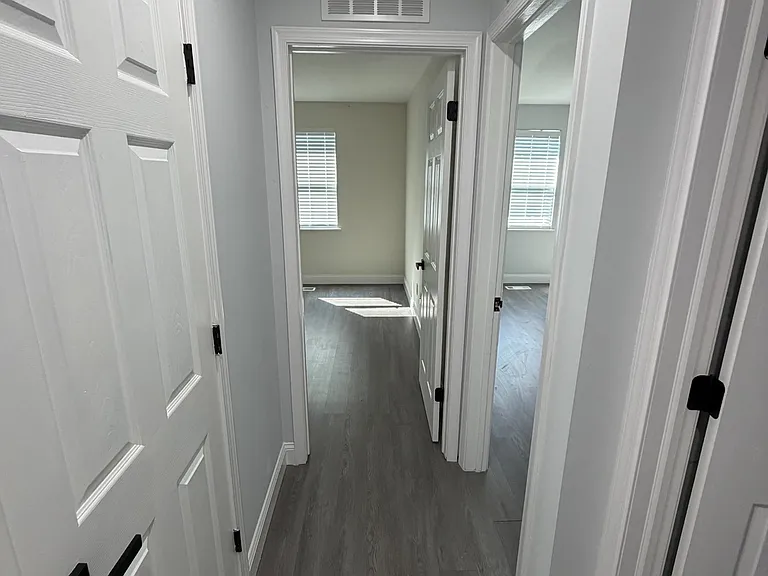 10103 Northeast Ave #31 — Photo 10