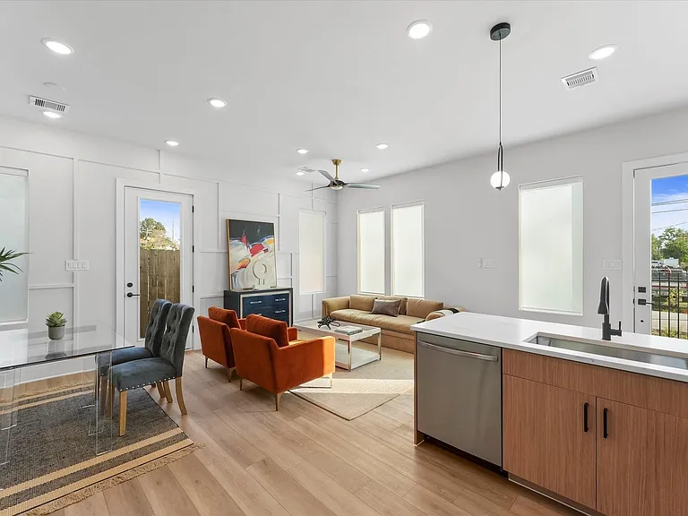 5317 Teodoro Ln — Photo 9
