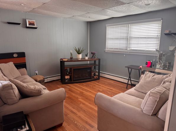 (undisclosed Address)