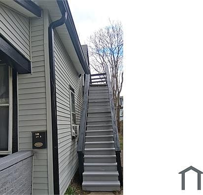 2nd image of 3433 Graceland Ave Unit B