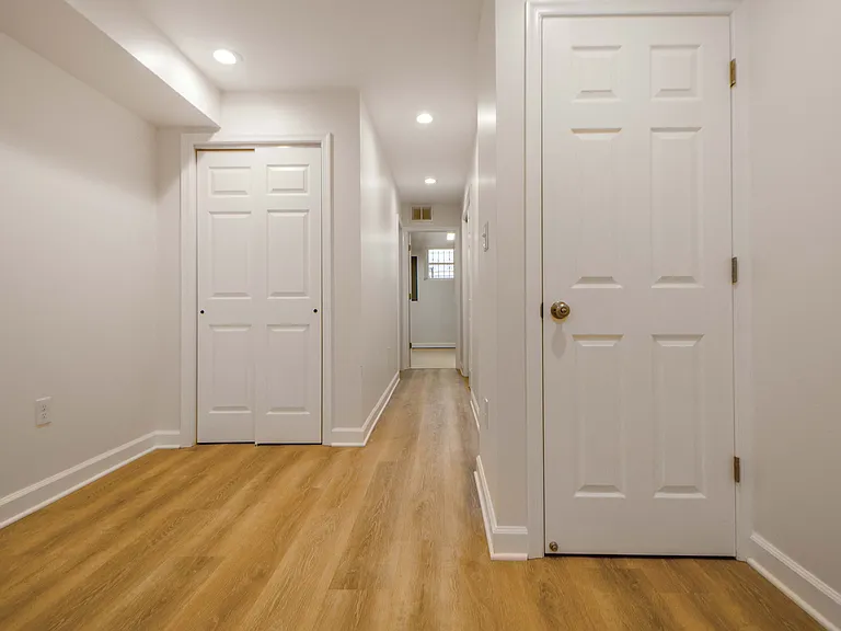 333 S Conkling St #A — Photo 25