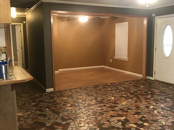 3rd image of 10709 Bernice Dr