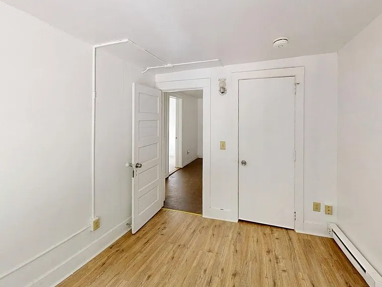120 Main St. — Photo 17