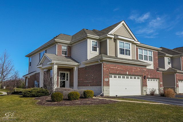 1st image of 2663 Dunraven Ave