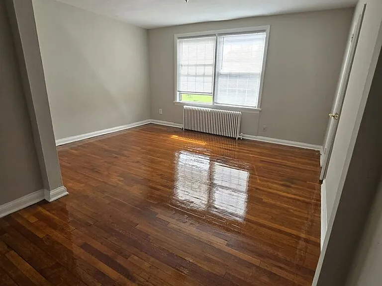 3206 E Capitol St NE — Photo 3