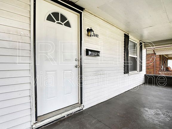 2nd image of 247 S 39th St