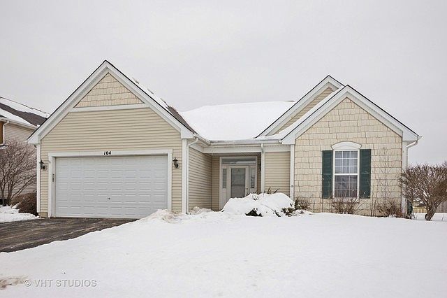 1st image of 104 S Palmer Dr