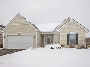 104 S Palmer Dr, Bolingbrook, IL 60490