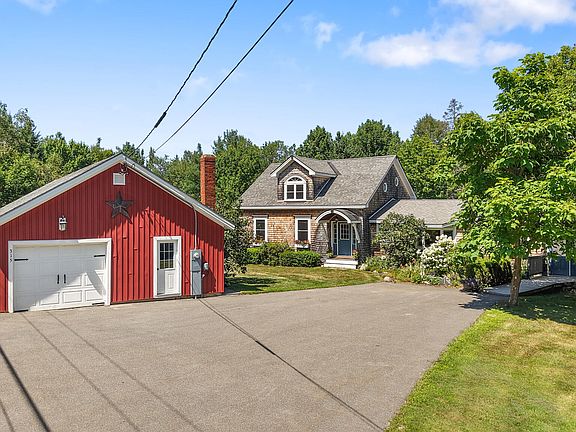 4th image of 315 Davis Road