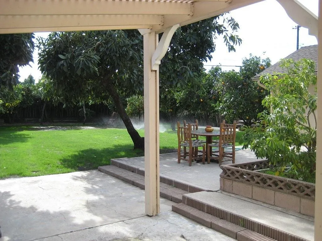 3 bed, 1640 sqft, $4,475 — Photo 2