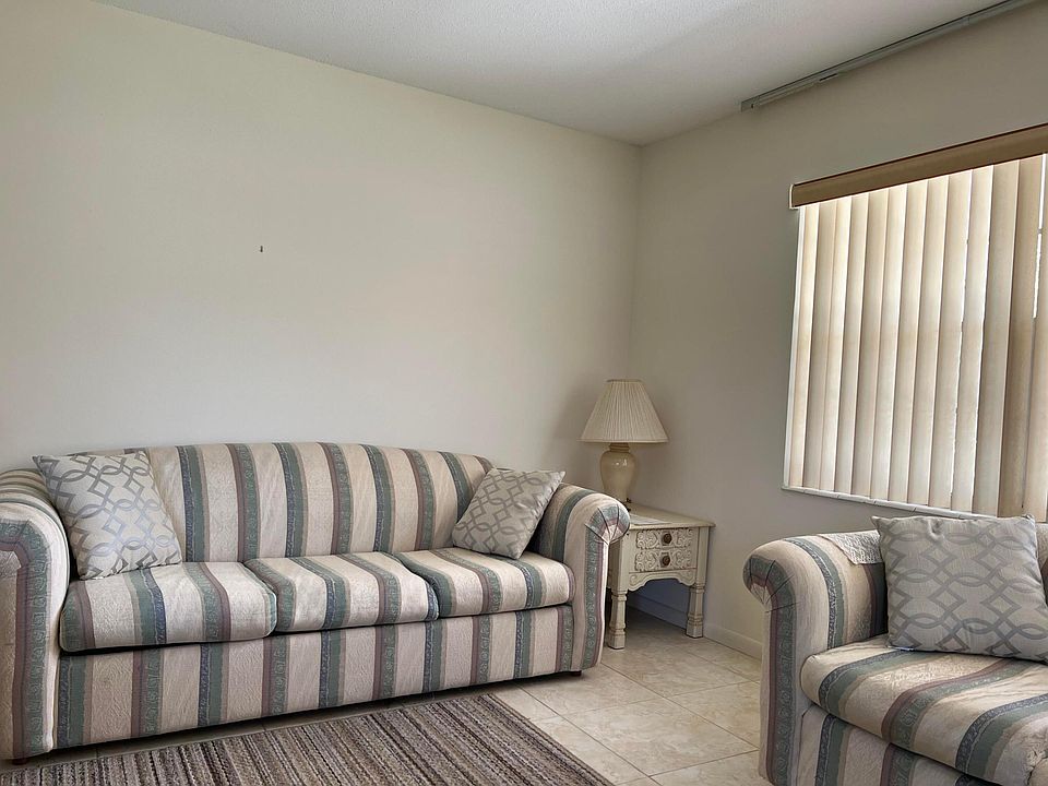 1st image of 200 Coventry I