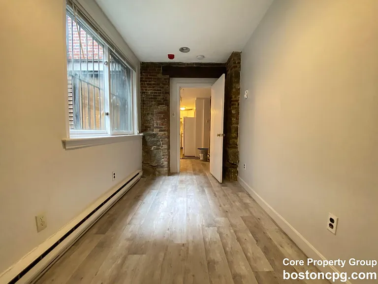 48 Phillips St #A — Photo 8