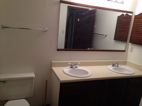 5th image of 3840 Beechtree Ct