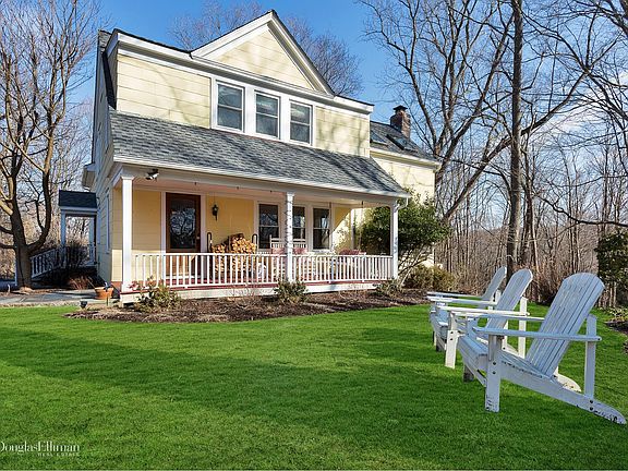 3rd image of 31 Kelly Cir