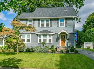 374 Wimbledon Rd, Rochester, NY 14617